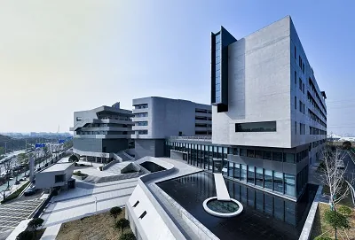 长沙湘麓医药中等职业技术学校校园环境