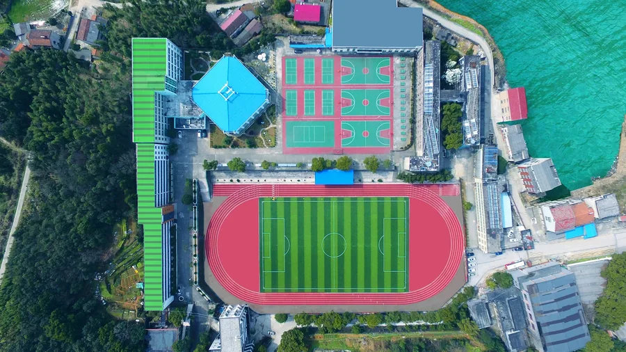岳阳市中岳经贸职业技术学校校园环境