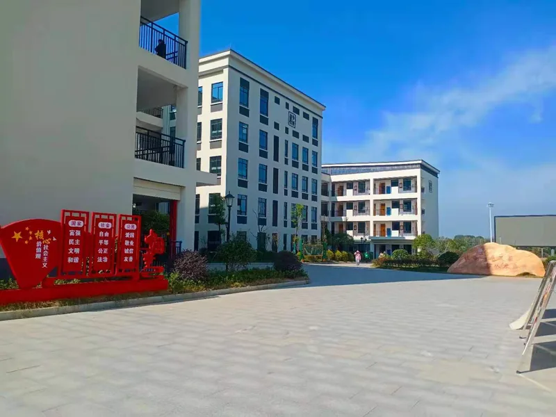 平江县璐璐艺术职业学校校园环境