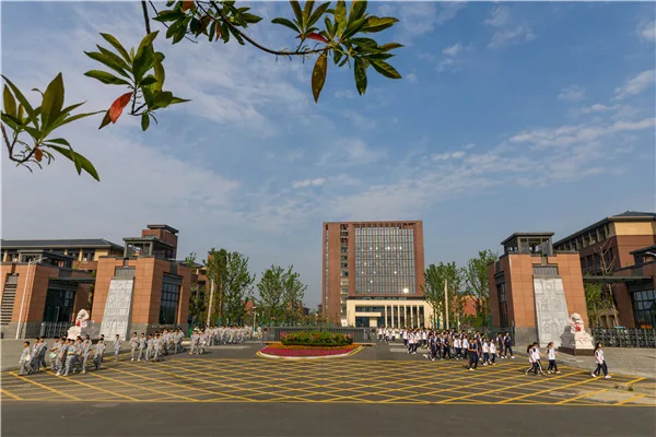 常德汽车机电学校校园环境