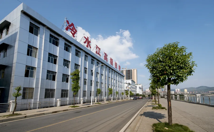 冷水江市经济贸易职业中等专业学校校园环境